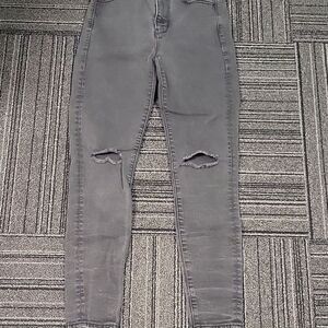 American Eagle Super Hi-Rise distressed Jegging size 2
